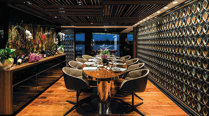 Varied Dining Experiences